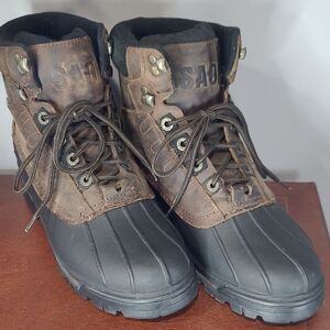 Men's Rugged Brown and Black Snow Boots